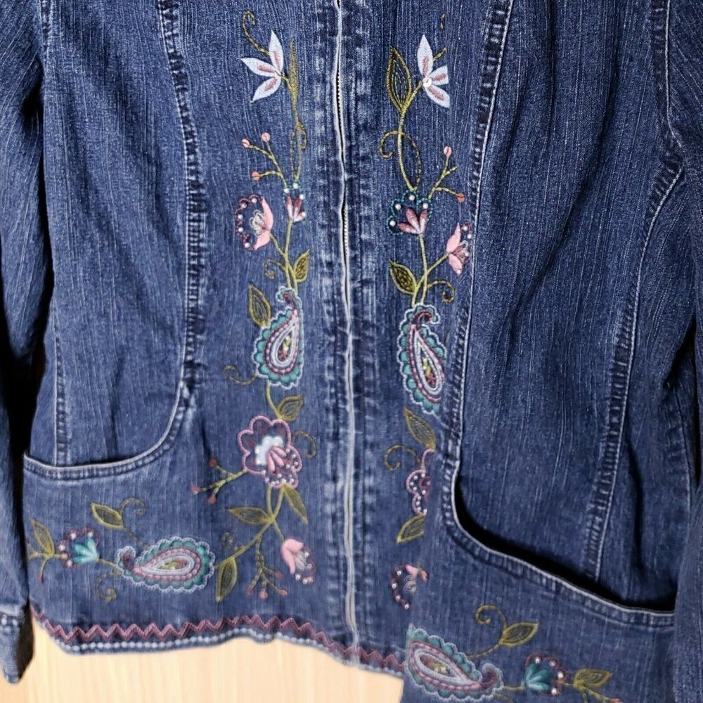 Alfred Dunner Womens Embroidered Denim Jacket 8 - Picture 3 of 7